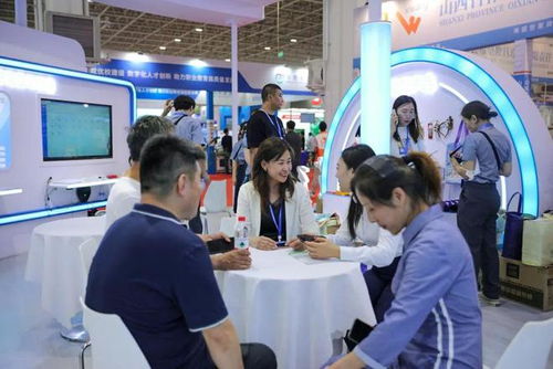 内蒙古出版集团携手内蒙古漠尼文化，大e洋智慧教育产品闪耀内蒙古教育装备展